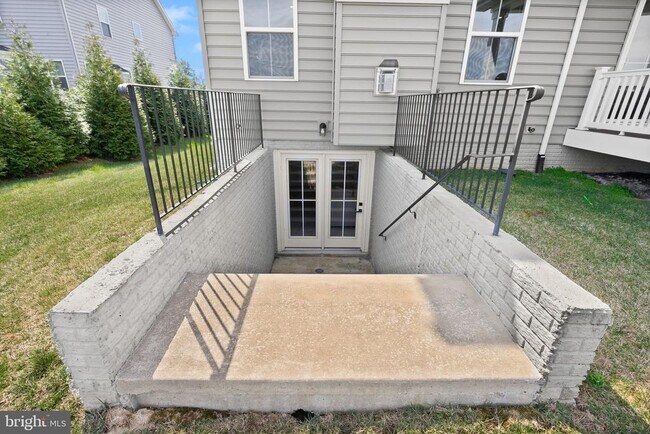 Building Photo - 12914 Hazelwood Dr