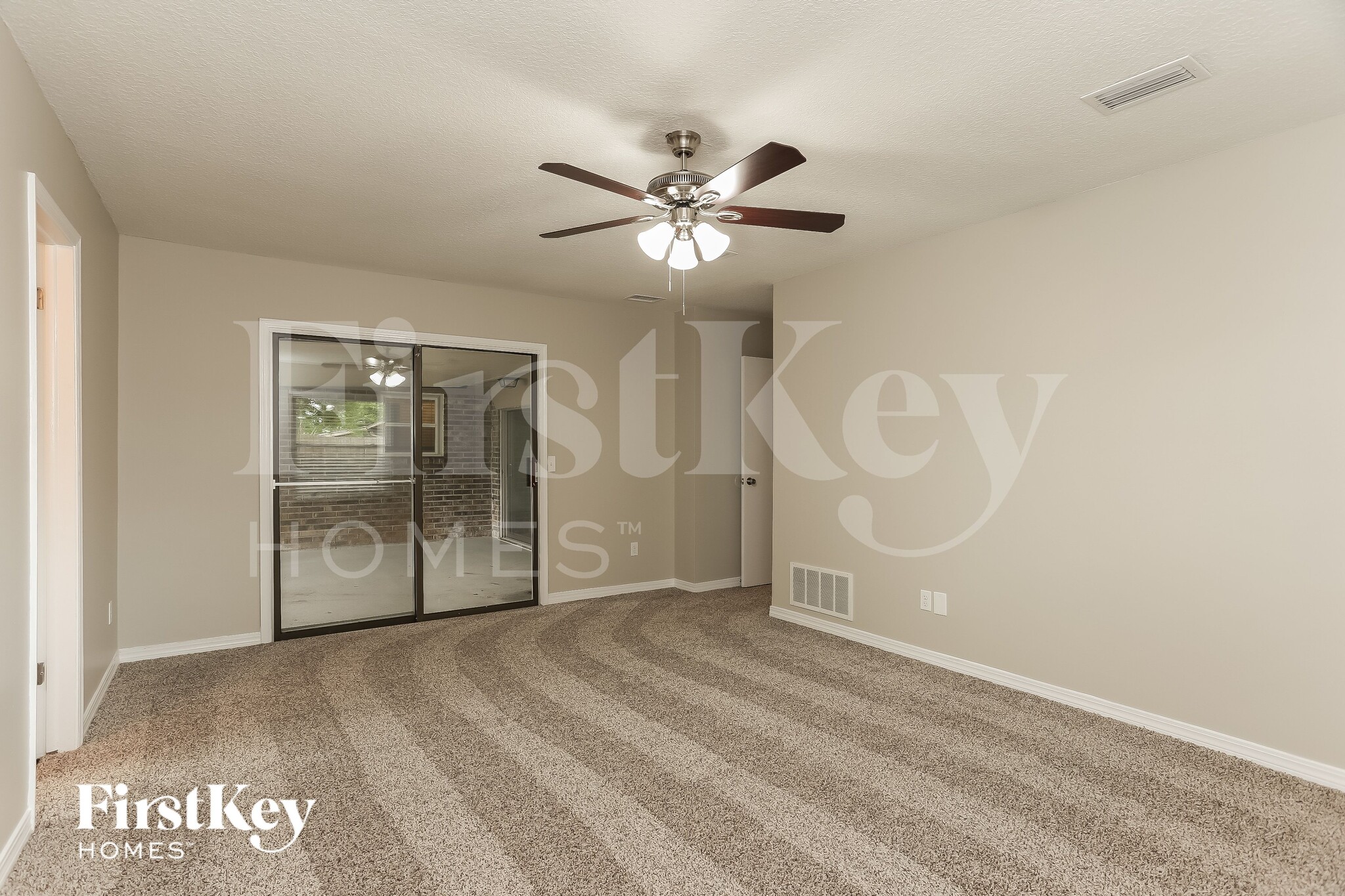 Building Photo - 800 Driftwood Pl