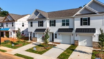 Building Photo - 18 Twiggs Ln
