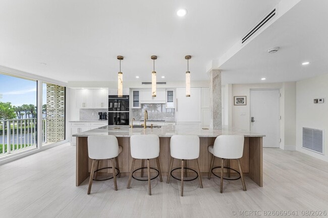 Building Photo - 3360 S Ocean Blvd
