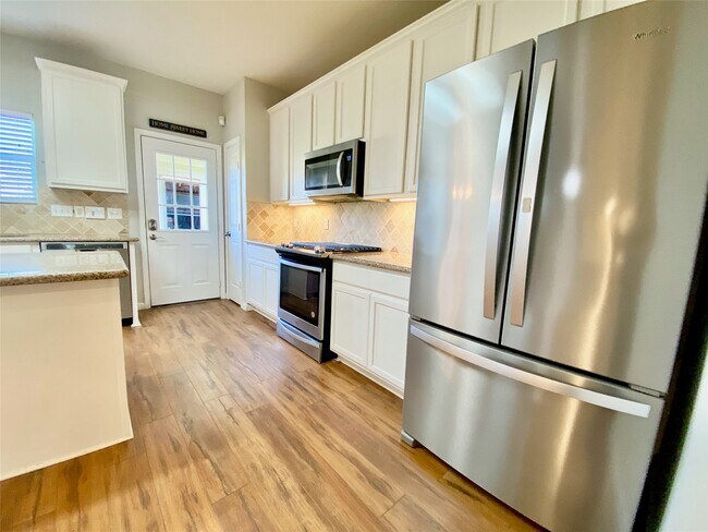 Building Photo - 6315 Holly Canyon Ct