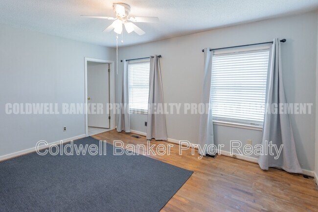 Building Photo - 4890 College Dr E