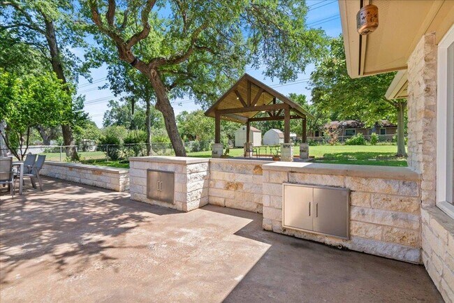 Building Photo - 4809 Roundup Trail
