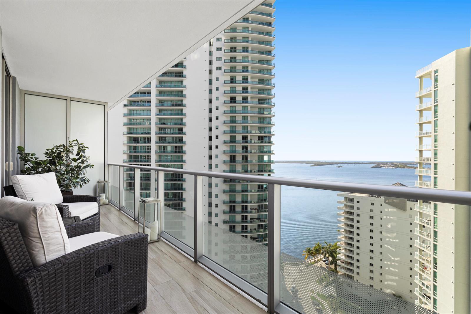 Building Photo - 1300 Brickell Ave