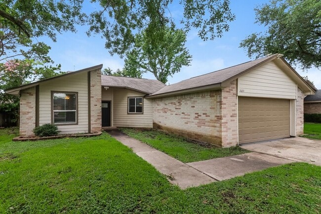Building Photo - 2631 Dawn Star Dr