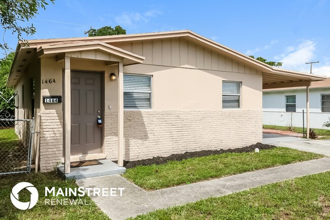 Building Photo - 1464 7th St