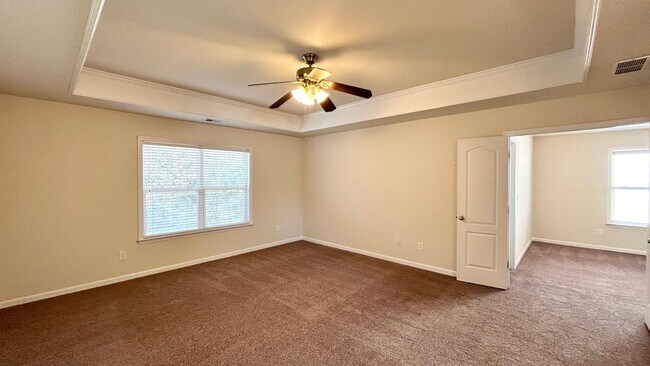 Building Photo - Alpharetta 4 Bedroom-3 Bathroom, Granite Counters, Stainless Appliances, Hardwoods