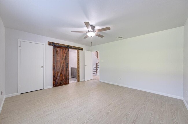 Building Photo - 236 E Castle Harbour Dr