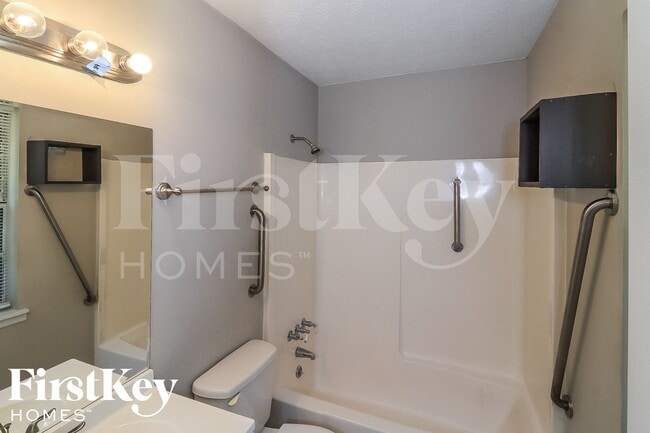 Building Photo - 3960 Watkins Way