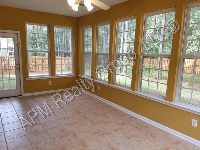 Building Photo - 304 Austree Dr