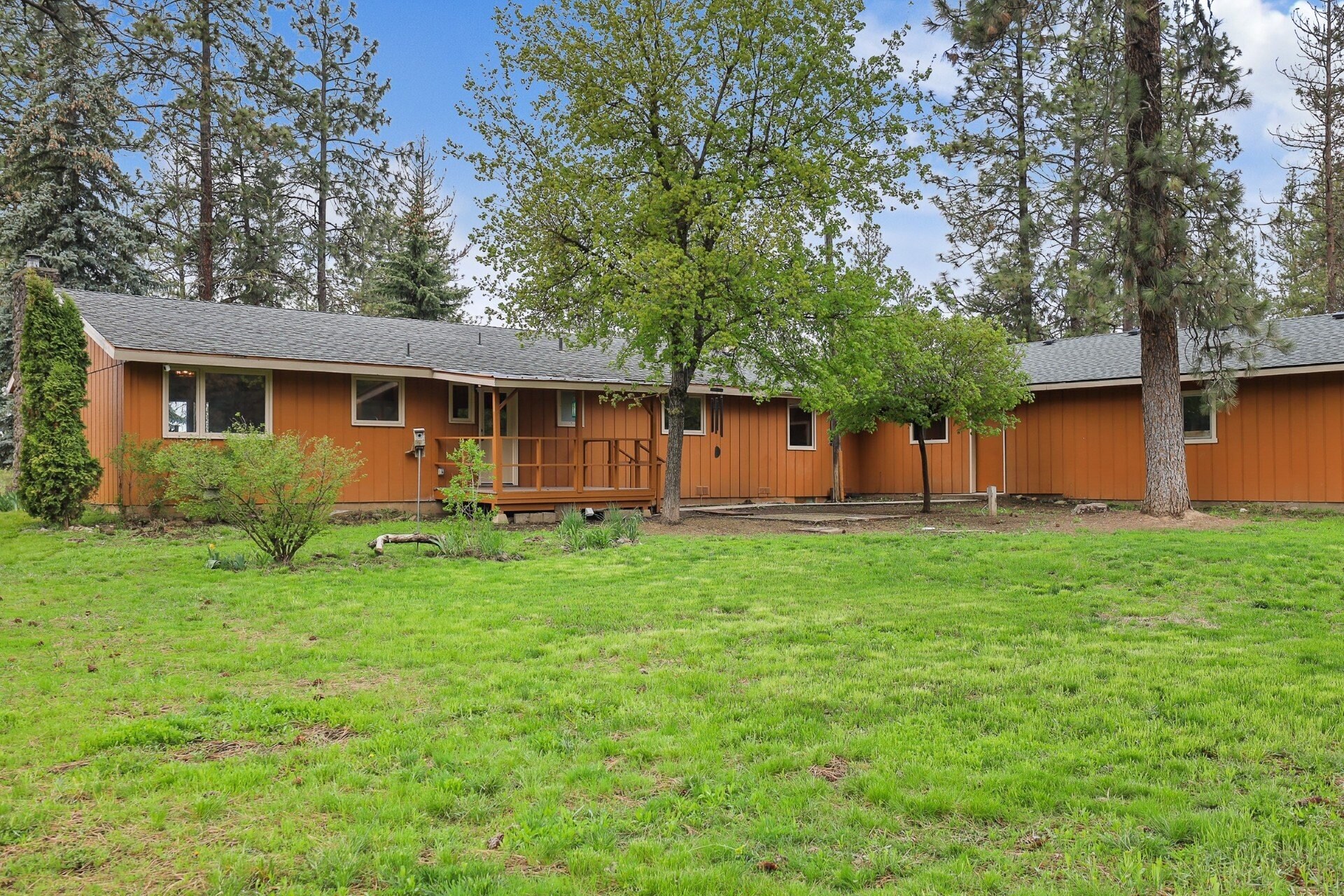 Building Photo - 16423 S Maple Rd