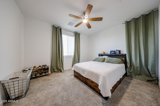 Building Photo - 8334 E Paloma Ave