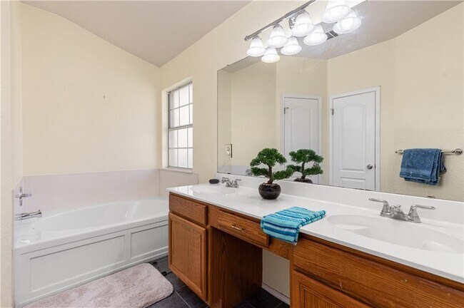 Building Photo - 9028 Heiden Lane