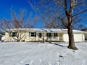 Building Photo - Charming 3-Bedroom, 2-Bath Home in St. Lou...