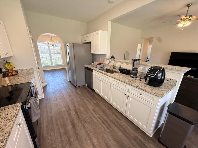 Building Photo - 6108 Ridgeside Boulevard