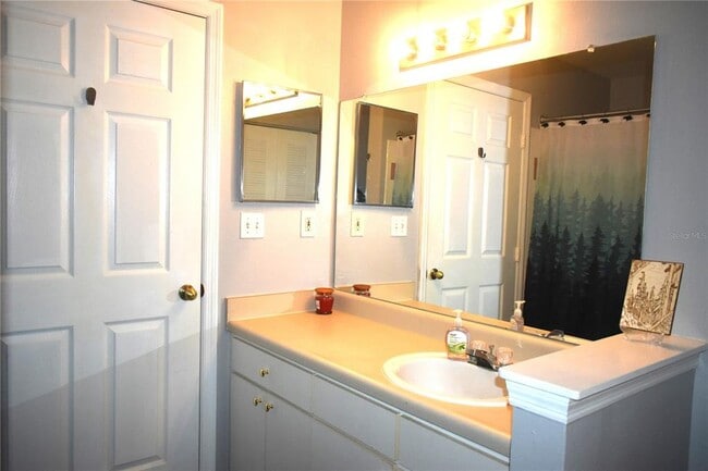 Building Photo - 9078 Lake Chase Island Way