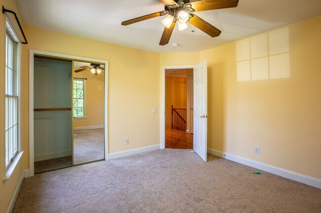 Building Photo - Impressive 3 BR/2 Full BA & 2 Half BA EOG Townhome in Decoverly Adventure!