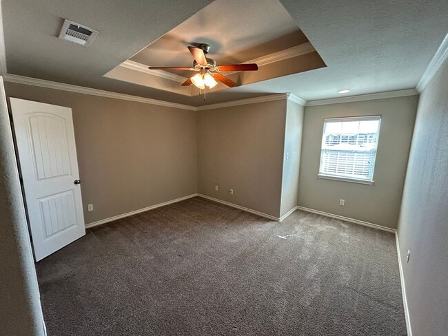 Building Photo - 3 bed/3 bath in South College Station Avai...
