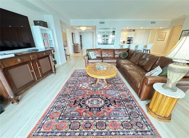 Building Photo - 1111 Ritz Carlton Dr