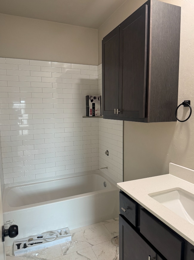 Building Photo - 5120 Brooke Rd