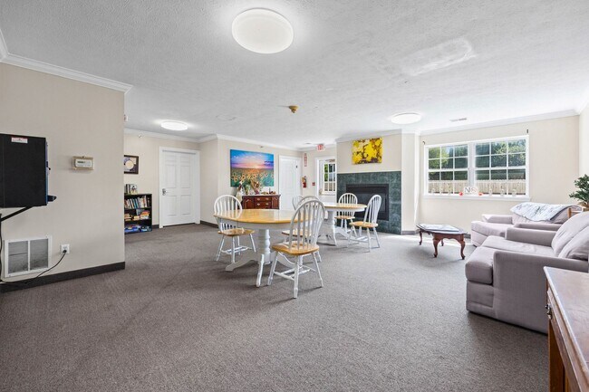 Building Photo - 345 Spencerport Rd