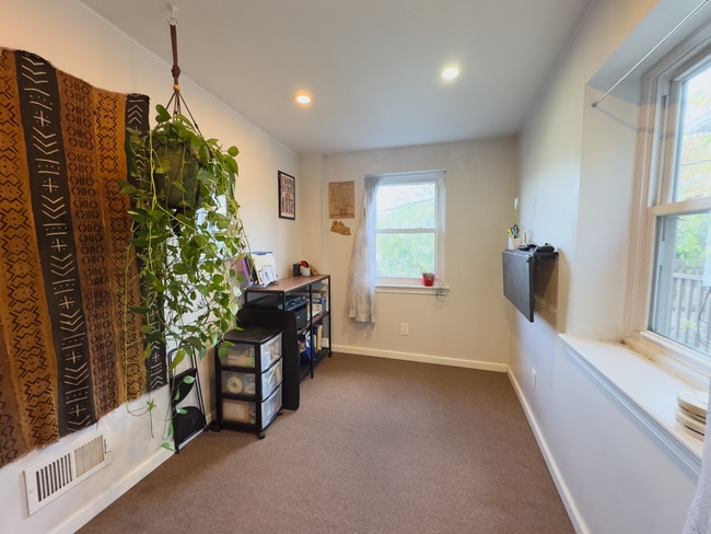 Building Photo - 450 Federal St