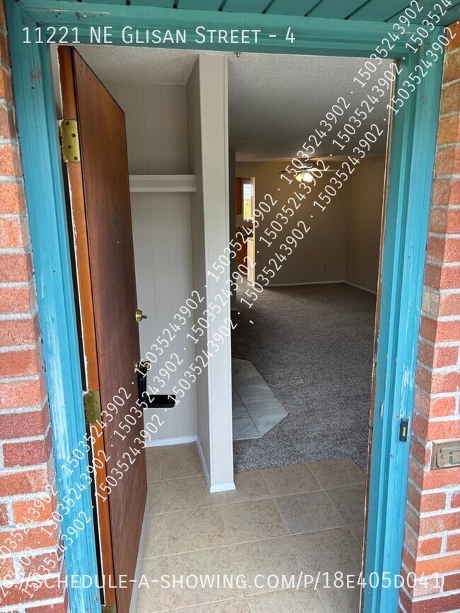 Primary Photo - 11221 NE Glisan St