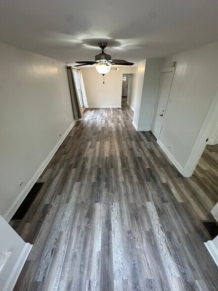 Building Photo - 1928 N Keeler Ave