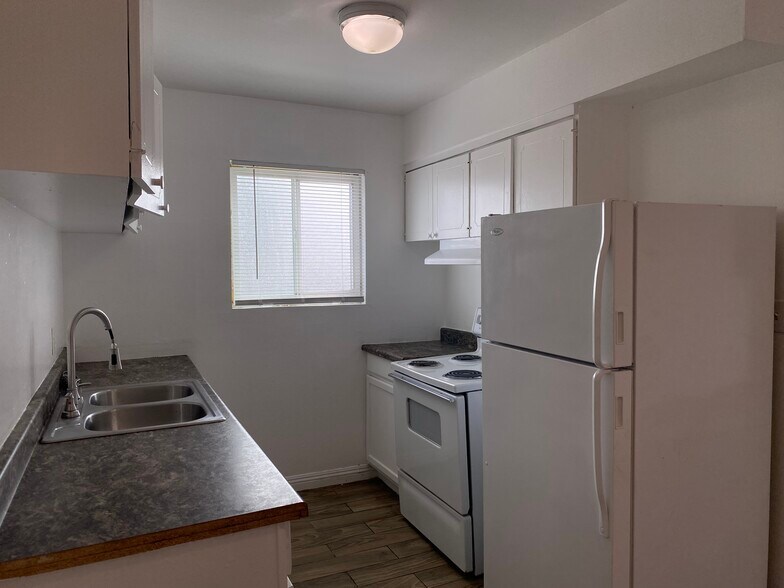 Building Photo - 1300 N 22nd St