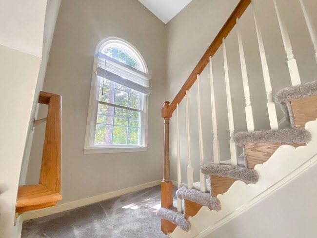 Building Photo - Spacious 4 Bedroom Home in Pebble Creek!
