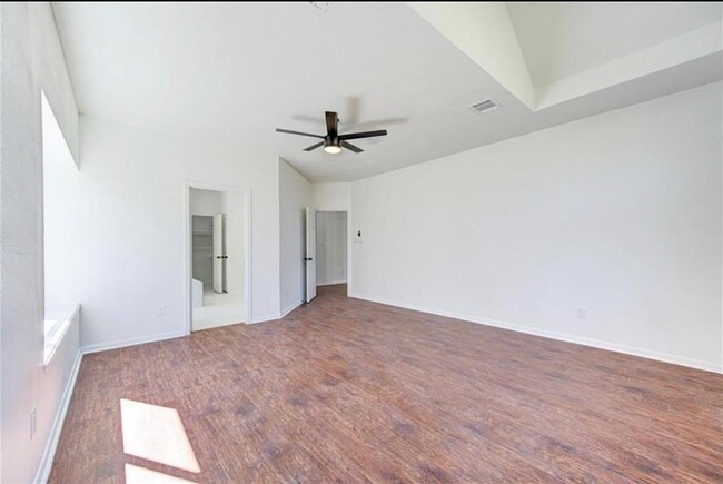 Building Photo - 13714 Neston Dr