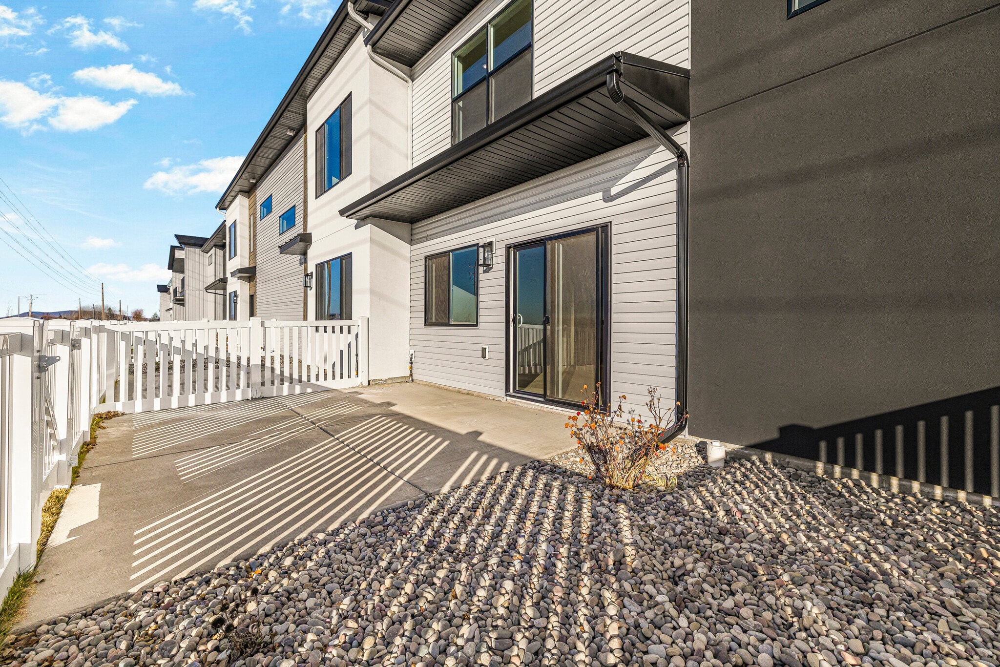 Building Photo - 2147 Pebble Brook Ct