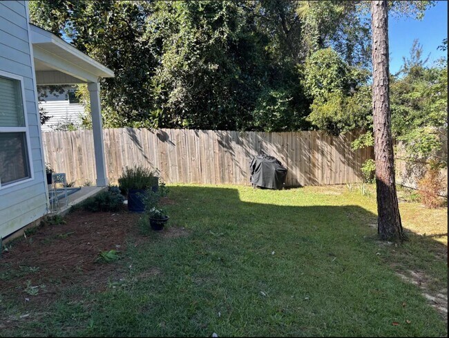 Building Photo - 58 Sandhill Ct