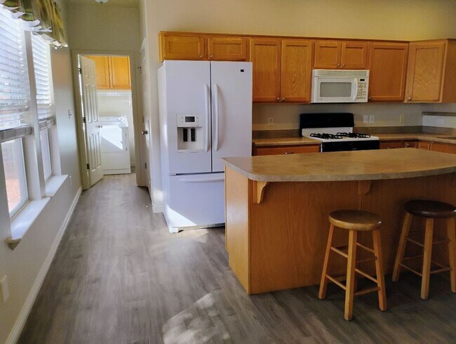 Building Photo - 2572 S 500 W
