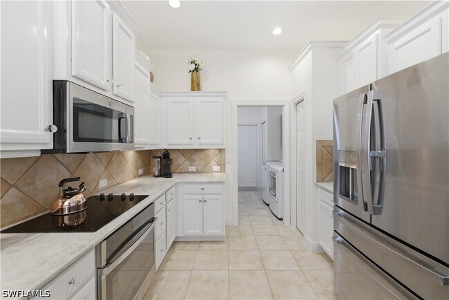 Building Photo - 9235 Troon Lakes Dr