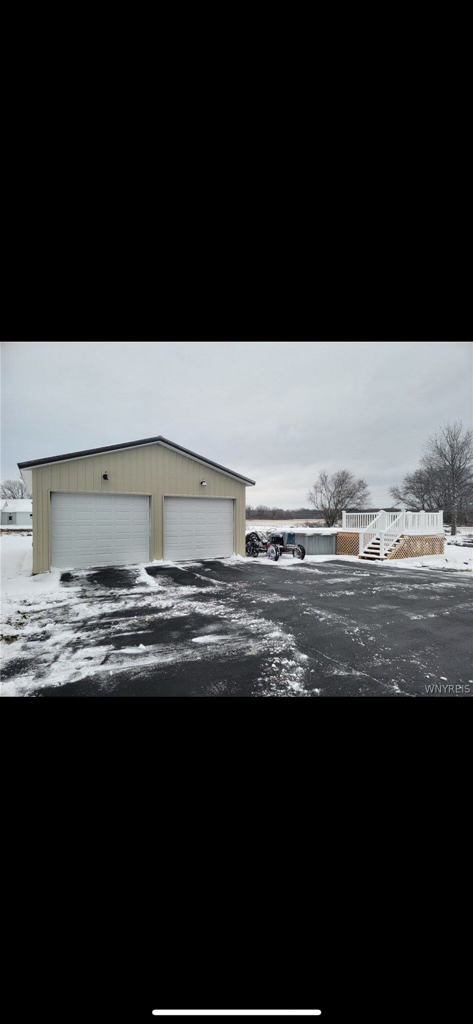 Building Photo - 2494 Hess Rd