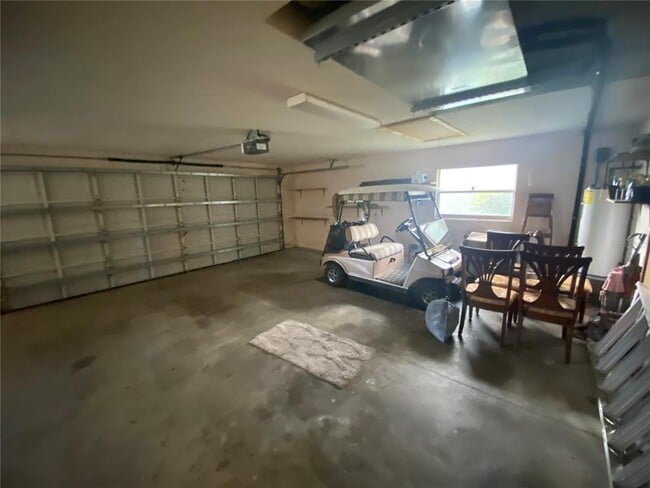 Building Photo - 5141 Aurora Dr