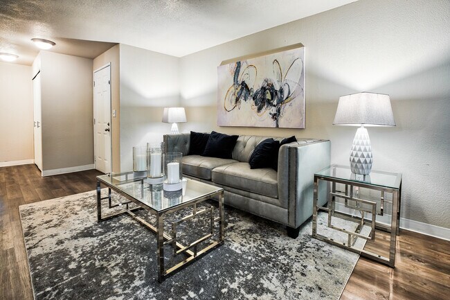 Interior Photo - Cierra Commons