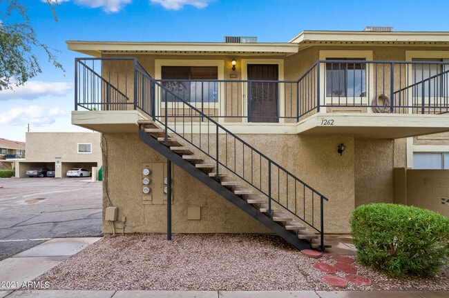 Primary Photo - 1262 N 84th Pl
