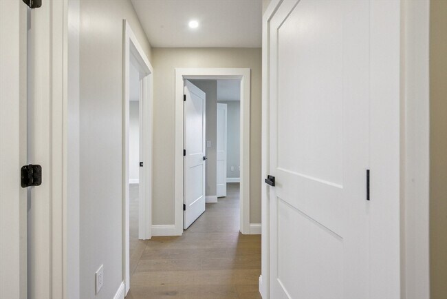 Building Photo - 108 Stowe St