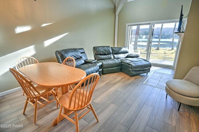 Building Photo - 134 Laurel Hill Dr