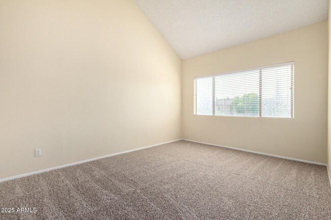 Building Photo - 2040 S Longmore