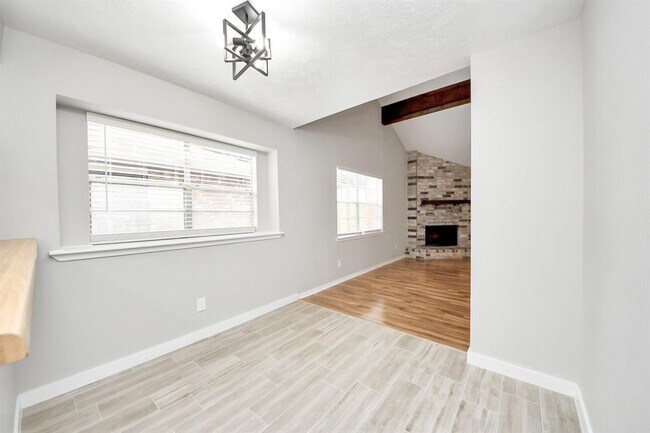 Building Photo - 14810 Scotter Dr
