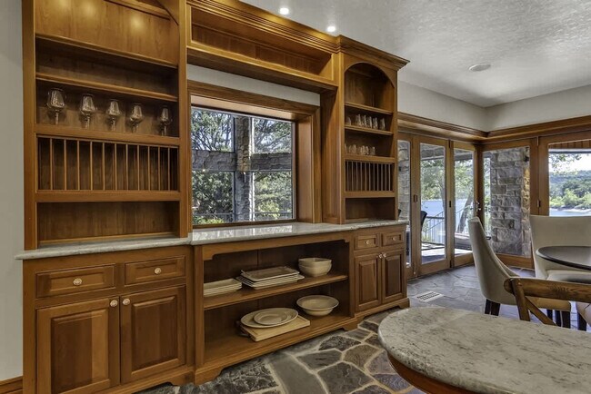 Building Photo - 1774 State Hwy UU