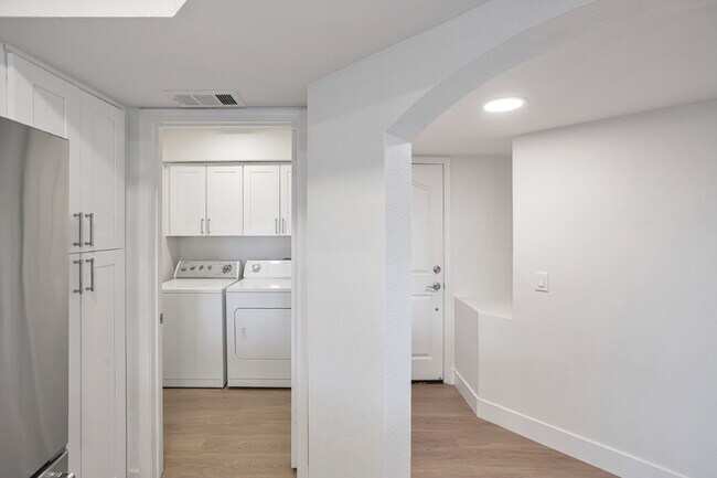 Building Photo - Biltmore Area Condo with Camelback Mountain View!