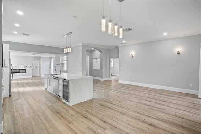 Building Photo - 4601 NW 121st Ave