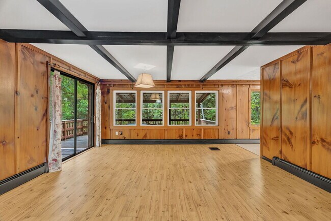 Building Photo - Mid-Century Cool Meets Maine Serenity Design. Privacy. Location. This one has it all.
