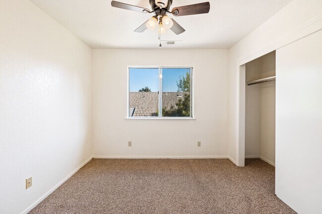 Building Photo - Beautiful 4BR/3BA  home in Clovis Schools District