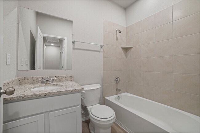 Building Photo - 7226 Briar Pl