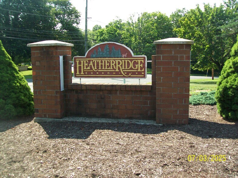 Building Photo - 120 Heather Rdg